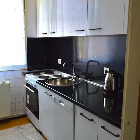 Sky-parking-garage Apartamento Saraievo