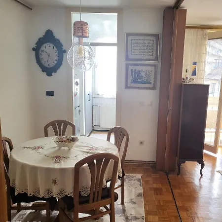 Apartamento Sky-parking-garage Saraievo